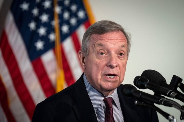 配资开户网 美参议员：FBI被要求特别标记爱泼斯坦案涉特朗普内容